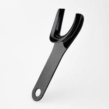 V Shape Cheek Retractor – أسود